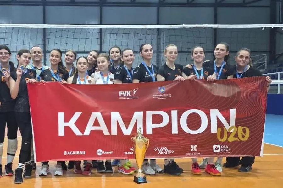 Ferizaj kampione e Kosovës U20 në volejboll për vajza KV Ferizaj është shpallur kampione e Kosovës në volejboll për vajza në kategorinë U20  pasi të mërkurën mbrëma e mposhti Prishtina Elite me rezultat 3 1 në finale Skuadra ferizajase dominoi në   