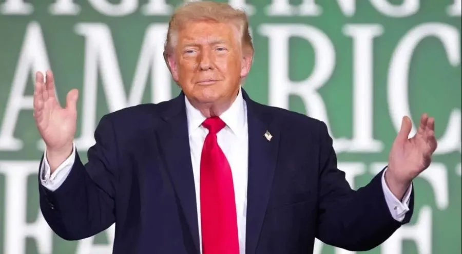 Trump ndryshon mendje  Jemi shumë afër marrëveshjes me Iranin  anulova bombardimet Shtetet e Bashkuara dhe Irani janë shumë afër një marrëveshjeje  tha presidenti Donald Trump në një postim të enjten pasdite  duke shtuar se bllokada detare  do të   