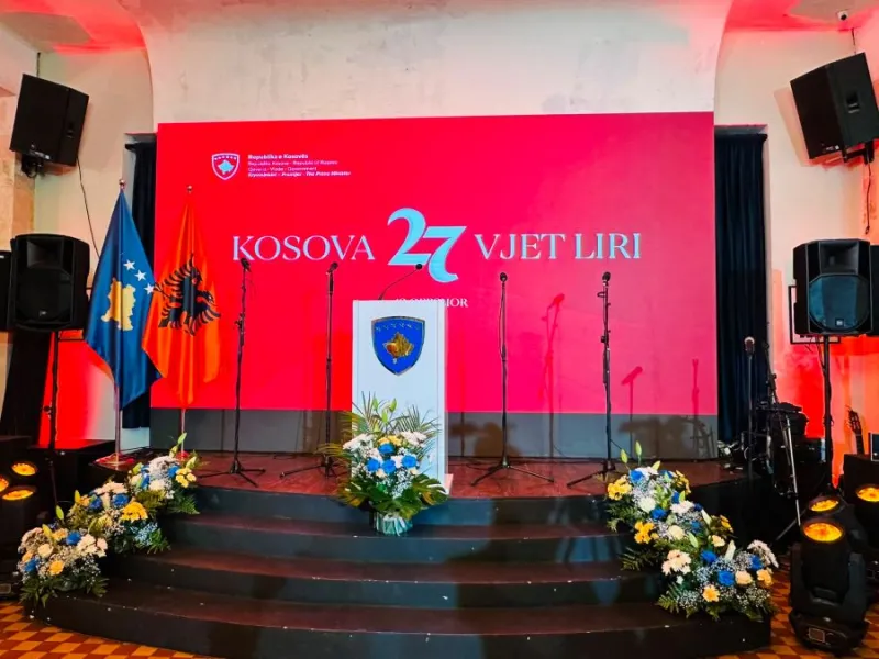 Pritje për Ditën e Çlirimit   LIVE nga  Menza Ramiz Sadiku 
