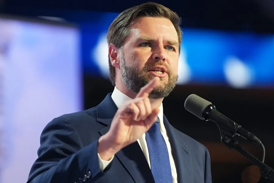 Vance  Marrëveshja me Iranin u nënshkrua elektronikisht të dielën Zëvendëspresidenti amerikan  JD Vance tha këtë të hënë se marrëveshja me Iranin ishte nënshkruar elektronikisht gjatë fundjavës  duke sugjeruar se kushtet e saj ishin tashmë në   