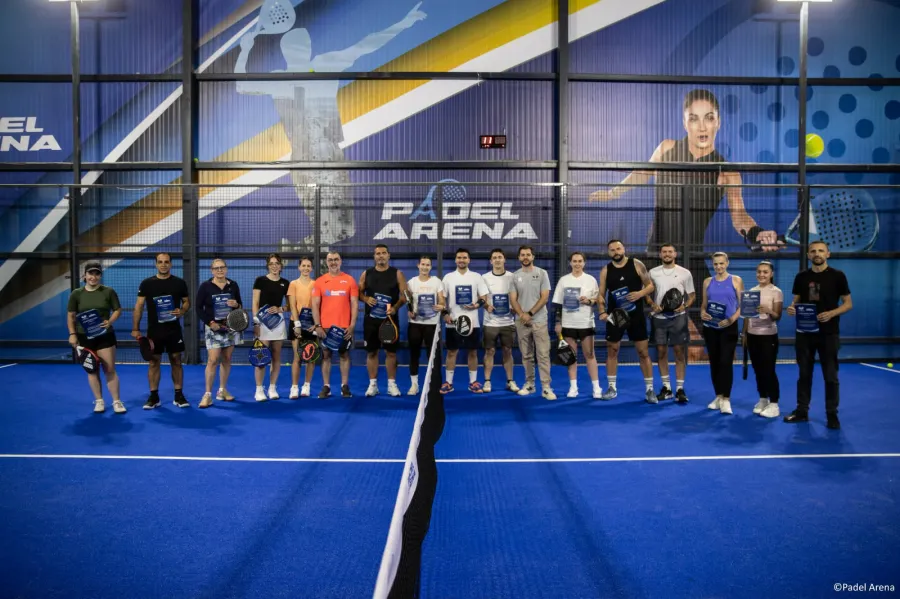 Turneu i padelit miks në qifte u mbajt në Padel Arena Turneu miks në çifte  Doubles Mixed   i organizuar nga Federata e Padelit e Kosovës në bashkëpunim me Padel Arena  është zhvilluar me sukses në ambientet e Padel Arena  duke mbledhur tetë   