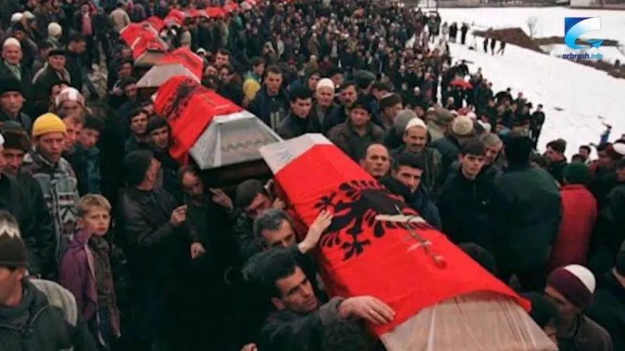 Më 2025 Serbia mohoi 110 krime lufte  mes tyre edhe Reçakun  Batajnicën e Srebrenicën Autoritetet në Serbi kanë mohuar  vitin e kaluar  të paktën  në 110 raste  krimet e luftës dhe ato kundër njerëzimit që forcat e sigurisë së këtij shteti kanë   