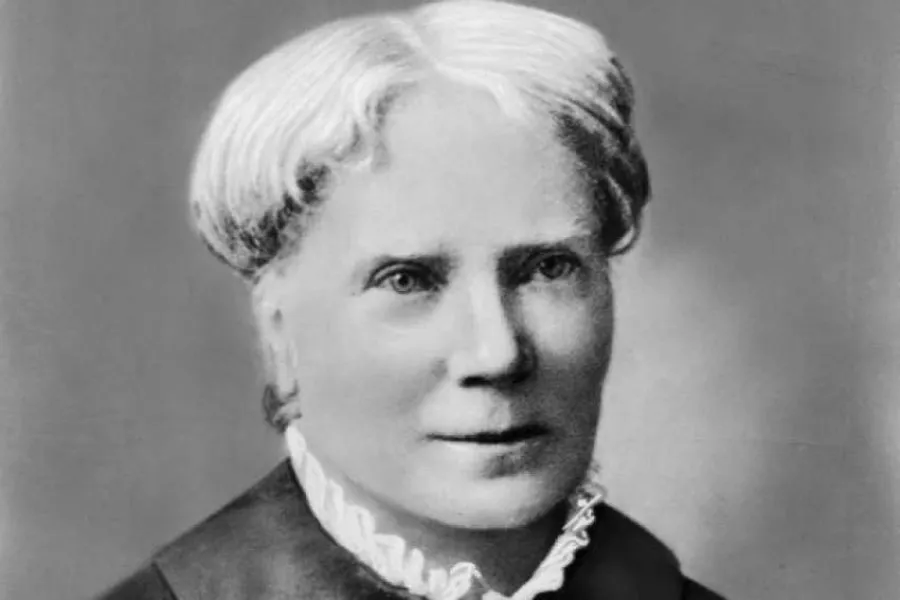 Gruaja e parë mjeke në ShBA Elizabeth Blackwell më 23 qershor të vitit 1849  bëhet gruaja e parë mjeke në SHBA Ajo mbështeti arsimin mjekësor për gratë dhe ndihmoi karrierën e shumë të tjerave Më 1857  Elizabeth krijoi ambulancat e para në Nju   