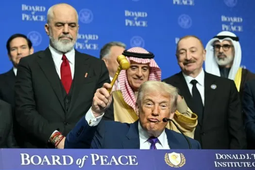 Mblidhet Bordi i Paqes për Gazën  zbulohet vendi dhe arsyeja e takimit Bordi i Paqes për Gazën i Presidentit të SHBA së Donald Trump do të mblidhet në një vendpushim në Qipro më 30 qershor për të  përshtatur strategjinë e tij   tha një zyrtar i   