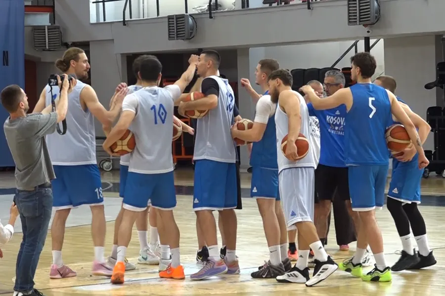 Kosova në prag të dy sfidave vendimtare drejt EuroBasket 2029  trajneri Loci ka  shqetësime  me lojtarët