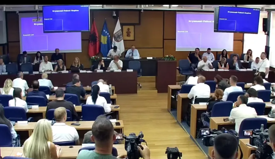 Kuvendi i Prishtinës nuk arrin t i ndaj 100 000 € për  Prishtina Parking 
