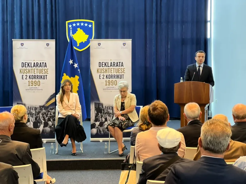Haxhiu e Kurti vlerësojnë Deklaratën e 2 Korrikut 1990  Akt i rëndësishëm drejt shtetësisë së Kosovës Krerët institucionalë në detyrë kanë vlerësuar rëndësinë historike të delegatëve të 2 Korrikut 1990  duke e cilësuar Deklaratën Kushtetuese si   