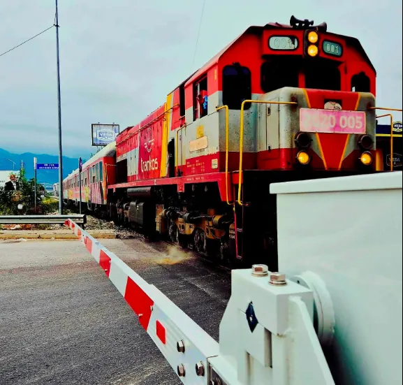 Infrakos apelon për respektimin e brezit të sigurisë pranë hekurudhës Fushë Kosovë Pejë