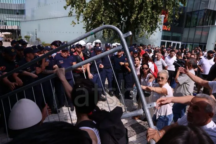 Protesta rama