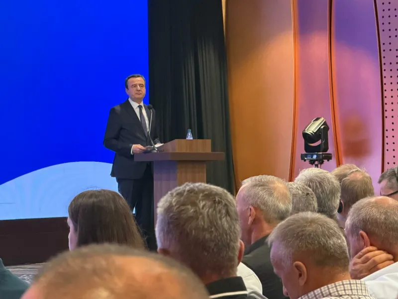 Kurti refuzon të flas për formimin e institucioneve