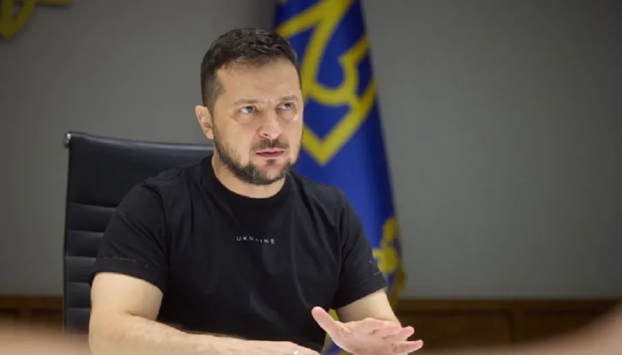 Zelensky  Moska po përgatit një sulm të ri masiv para samitit të NATO s Inteligjenca ukrainase tregon se Rusia po përgatit një sulm të ri në shkallë të gjerë ndaj Ukrainës Presidenti ukrainas Volodymyr Zelensky e tha këtë në video adresimin e tij   
