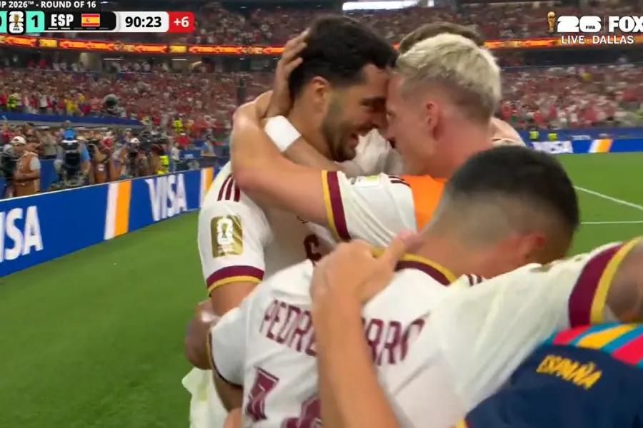 Spanja godet Portugalinë në fund të lojës Kur gjithçka po shkonte drejt vazhdimeve  Spanja goditi në momentin vendimtar  Në minutën e parë të kohës shtesë  Mikel Merino shfrytëzoi në mënyrë perfekte një asistim të Ferran Torres dhe me një goditje   
