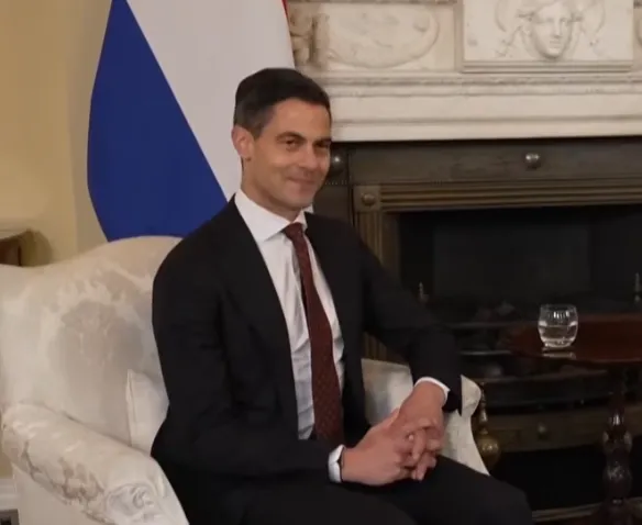 Kryeministri holandez  Shpresoj që Kosova të bëhet pjesë e familjes evropiane Kryeministri i Holandës  Rob Jetten  ka shprehur mbështetjen e tij për të ardhmen evropiane të Kosovës  Unë shpresoj që Kosova do të bëhet pjesë e familjes evropiane   