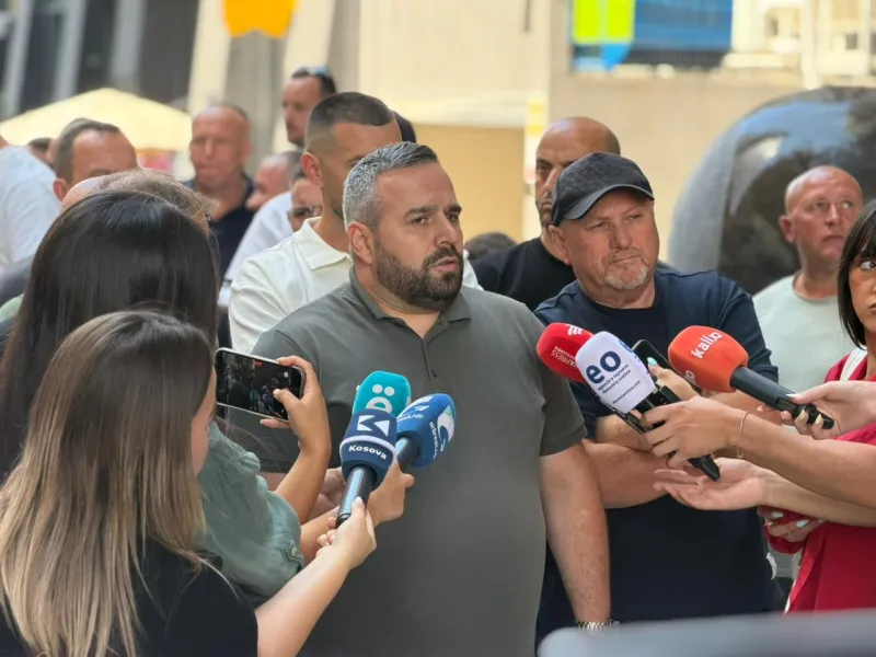 protesta e prishtina parking