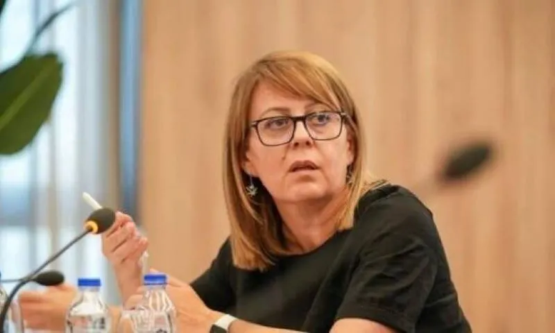 Bajrami  Gjendja në shëndetësi është alarmante  pas saj fshihet korrupsioni Deputetja e zgjedhur e Lidhjes Demokratike të Kosovës  LDK   Hykmete Bajrami  ka kritikuar ashpër gjendjen në sektorin e shëndetësisë  duke e cilësuar atë si pasojë të   