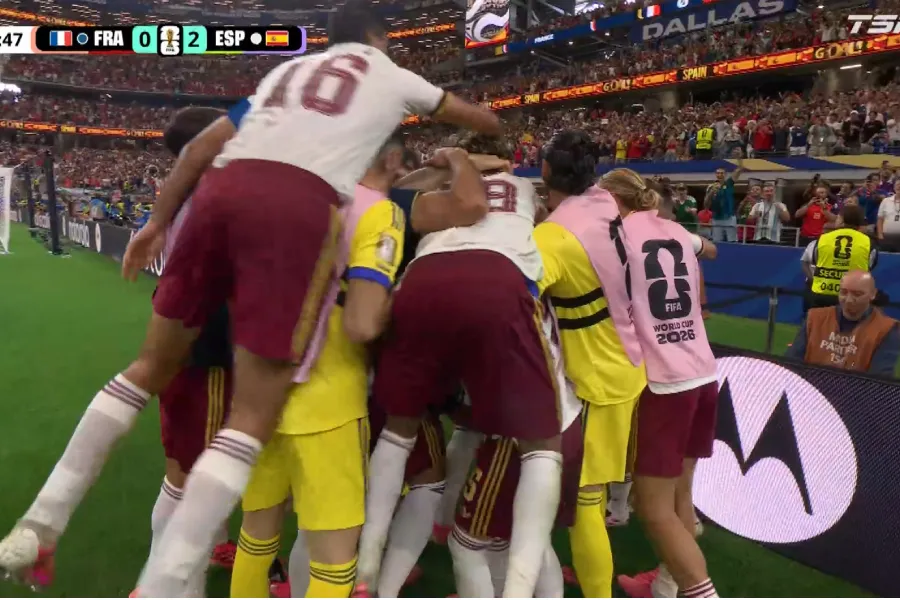 Spanja afër eliminimit të Francës me golin e dytë Spanja po shkon drejt finales së Kampionatit Botëror pasi kryeson 2 0 ndaj Francës në minutën e 60 të të gjysmëfinales   Mikel Oyarzabal hapi serinë e golave në minutën e 22 të nga pika e bardhë    