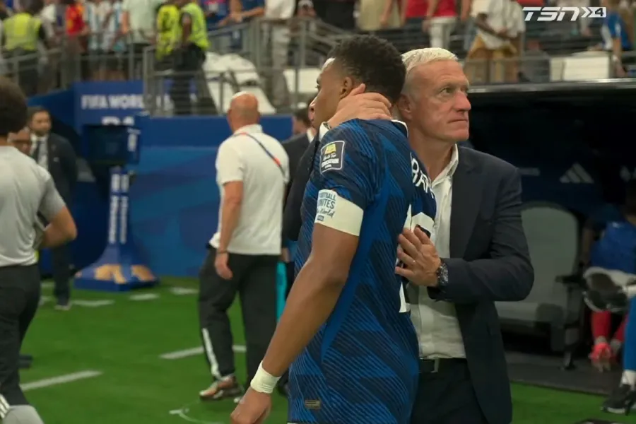 Spanja çudit Francën  e çon në shtëpi Spanja mposhti Francën 2 0 në gjysmëfinalen e Kampionatit Botëror dhe siguroi biletën për në finalen e madhe  La Roja  dominoi takimin nga fillimi deri në fund  duke e zgjidhur ndeshjen me golat e Mikel   