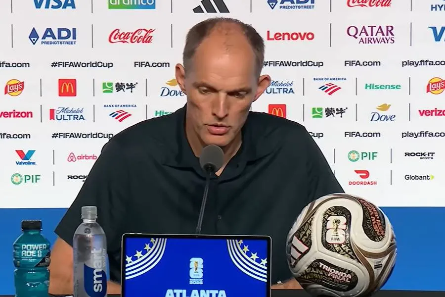 A do ta shkarkojë Anglia Thomas Tuchel in Federata Angleze e Futbollit  FA  ka vendosur ta mbështesë Thomas Tuchelin  pavarësisht eliminimit dramatik të Anglisë nga Argjentina në gjysmëfinalen e Kupës së Botës 2026 Anglia u mposht me rezultat 2 1   