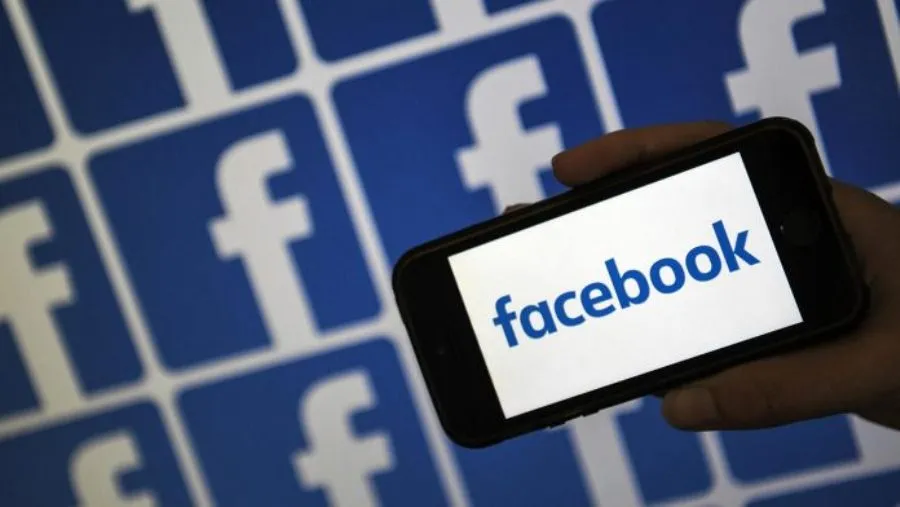 Bie Instagram dhe Facebook  mijëra përdorues raportojnë problemet Përdoruesit e Facebook dhe Instagram po përballen me probleme në qasje në të dyja platformat e Meta s  pasi mijëra persona në vende të ndryshme të botës kanë raportuar se llogaritë   