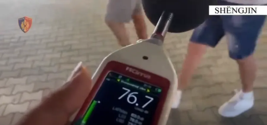 Kontrolle për zhurmat në Shëngjin  Policia  Të gjitha subjektet respektuan normat Policia e Lezhës ka vijuar kontrollet për respektimin e normave të lejuara të zhurmës në zonën turistike të Shëngjinit  në kuadër të planit të masave për garantimin   
