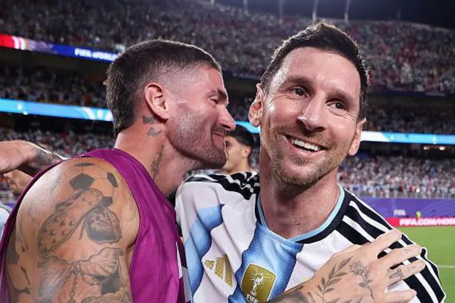 Finalja ndaj Spanjës pritet të jetë lamtumira e Messit Ndeshja e sotme finale e Kupës së Botës 2026 ndërmjet Argjentinës dhe Spanjës në stadiumin  MetLife  nuk është thjesht një betejë për trofeun e madh  por shënon zyrtarisht fundin e një epoke   