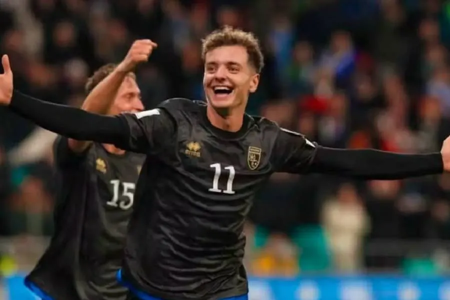 Hoffenheim e lë jashtë Fisnik Asllanin  sulmuesi kosovar drejt largimit Fisnik Asllani duket gjithnjë e më pranë largimit nga TSG Hoffenheim  pasi mungesa e tij në ndeshjen e parë miqësore parasezonale ndaj SGV Heilbronn Freiberg është   