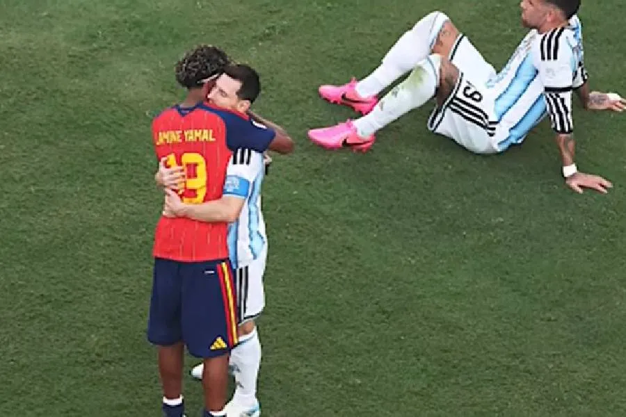 yamal-zbulon-cfare-i-tha-lionel-messi-pas-finales-se-kupes-se-botes-ylli-i-spanjes-dhe-barcelones-lamine-yamal-ka-zbuluar-detaje-nga-biseda-e-shkurter-qe-pati-me-lionel-messin-menjehere-pas-finales-se-kupes-se-botes-2026-ku-spanja-triumfoi