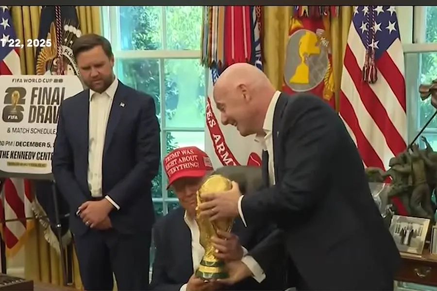 Trump kërkon Infantinon si sekretar të përgjithshëm të OKB së Presidenti i Shteteve të Bashkuara  Donald Trump  dëshiron që kreu i FIFA s  Gianni Infantino  të jetë sekretari i ardhshëm i përgjithshëm i Organizatës së Kombeve të Bashkuara  ka   