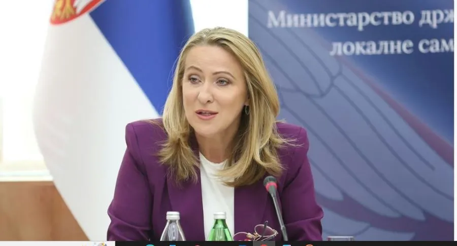 Tri arsye pse Snezhana Paunoviq nuk mund të jetë më ministre Ministrja e Administratës Shtetërore dhe Vetëqeverisjes Lokale e Serbisë  Snezhana Paunoviq  është marrë me skandale njëri pas tjetrit ditët e fundit  Ka disa arsye për shkarkimin e   