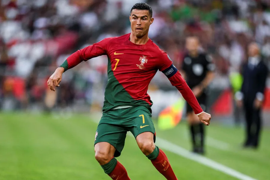 Ronaldo mund të luajë ndeshjen e fundit me Portugalinë në shtator Raportime të pakonfirmuara sugjerojnë se Cristiano Ronaldo mund t i japë fund karrierës së tij 23 vjeçare me kombëtaren e Portugalisë  pas ndeshjes së Nations League ndaj Uellsit   